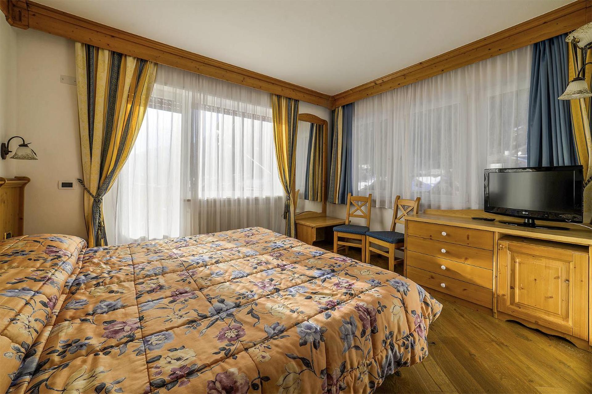 Alpenhotel Panorama 캄피텔로디파사 외부 사진